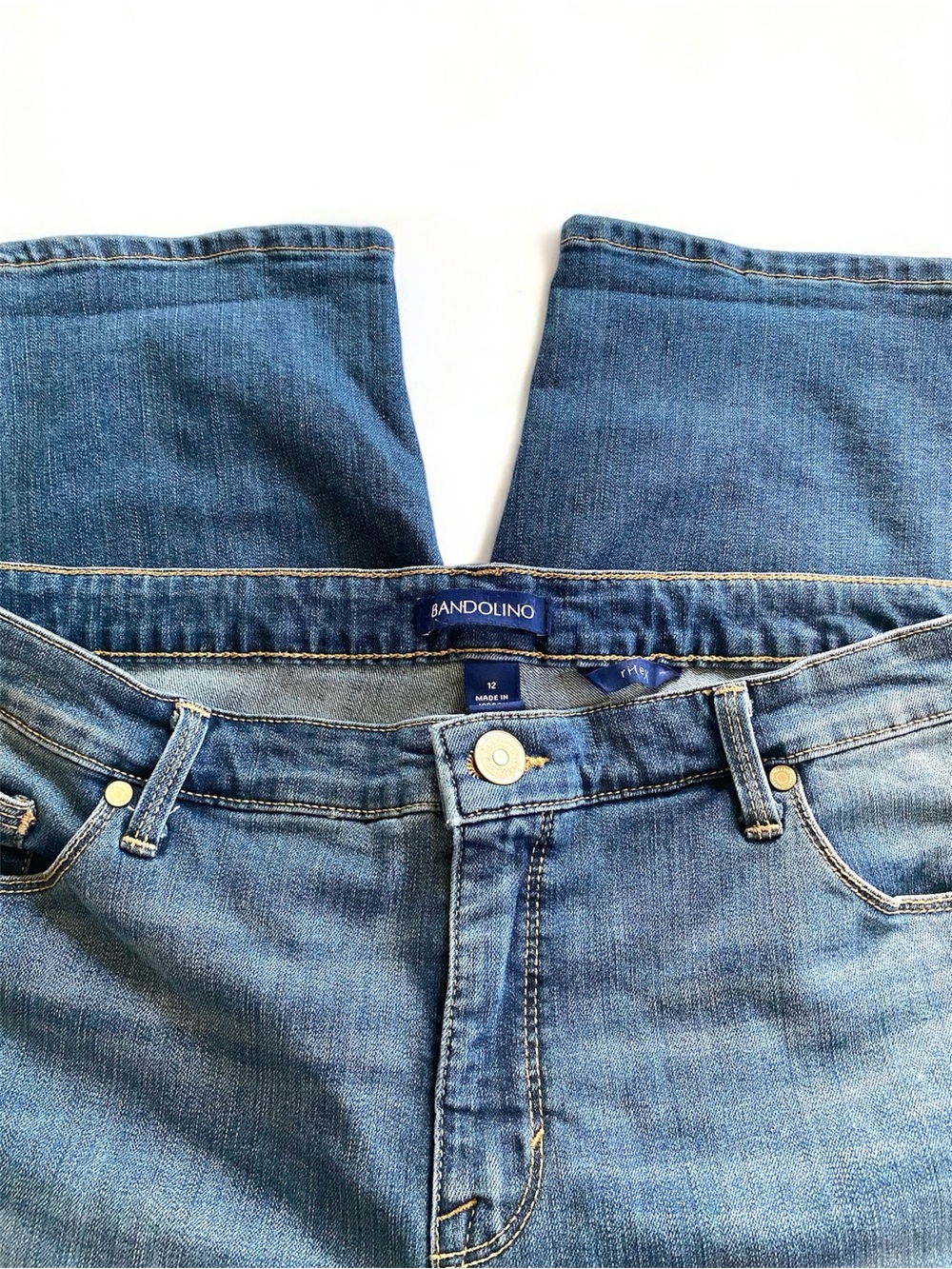 Bandolino Medium Wash Bermuda Denim Shorts Mid Rise Stretch Womens 12 - Picture 2 of 12